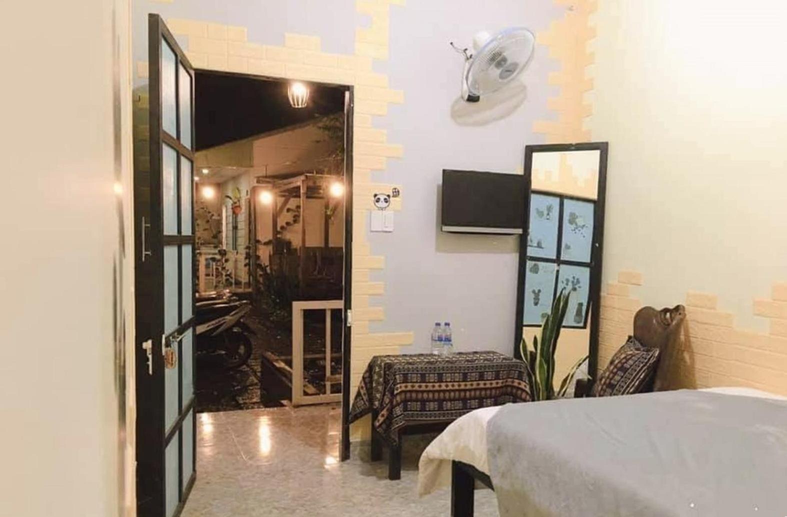 Homestay Vuon Nhan Pleiku Buitenkant foto